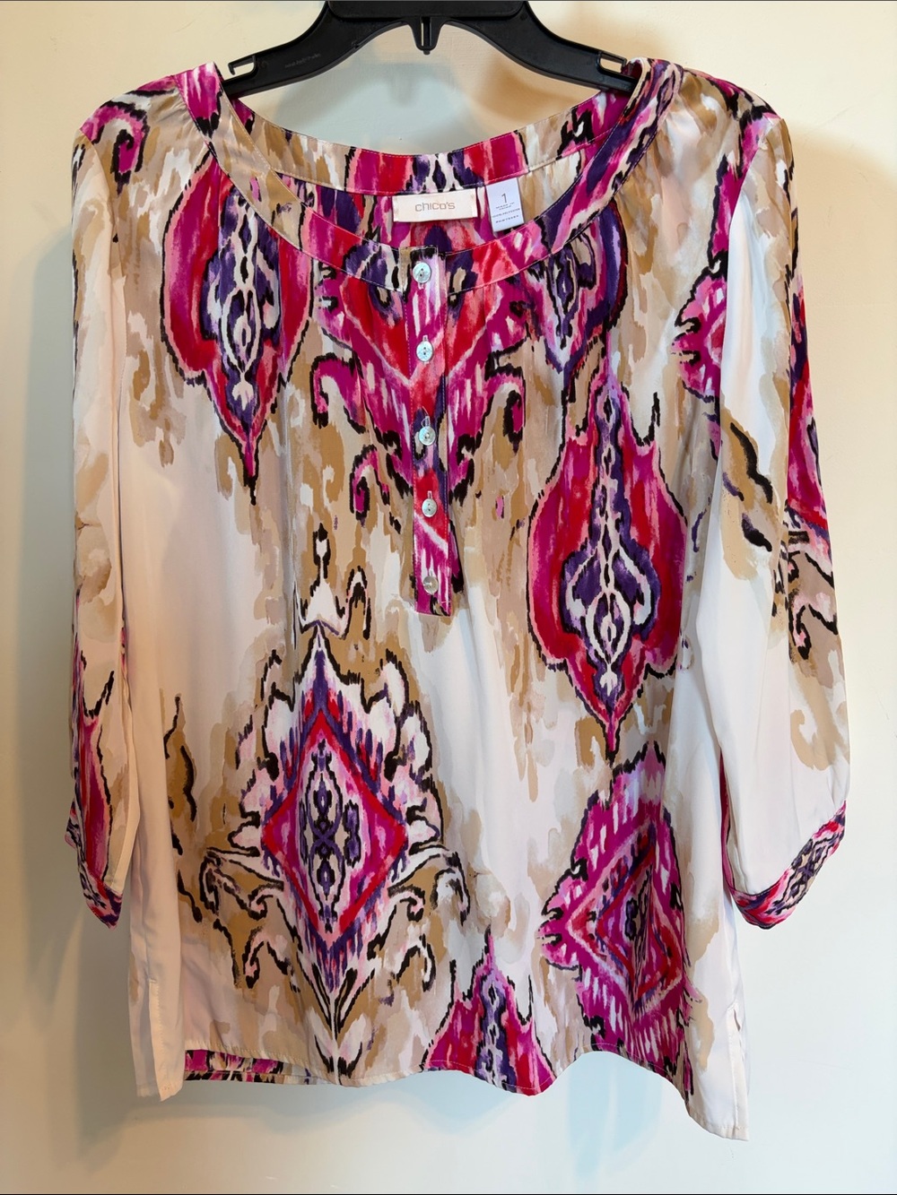 Chico’s Ikat Print Tunic Top Size 1 M Pink Purple Beige Button 3/4 Sleeve Boho